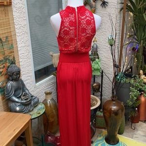 ❤️❤️RED 2PIECE SKIRT SET❤️❤️